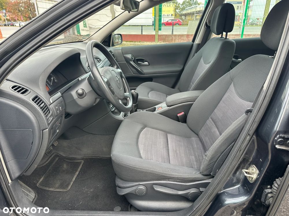 Renault Laguna Grandtour 2.0 Expression - 13