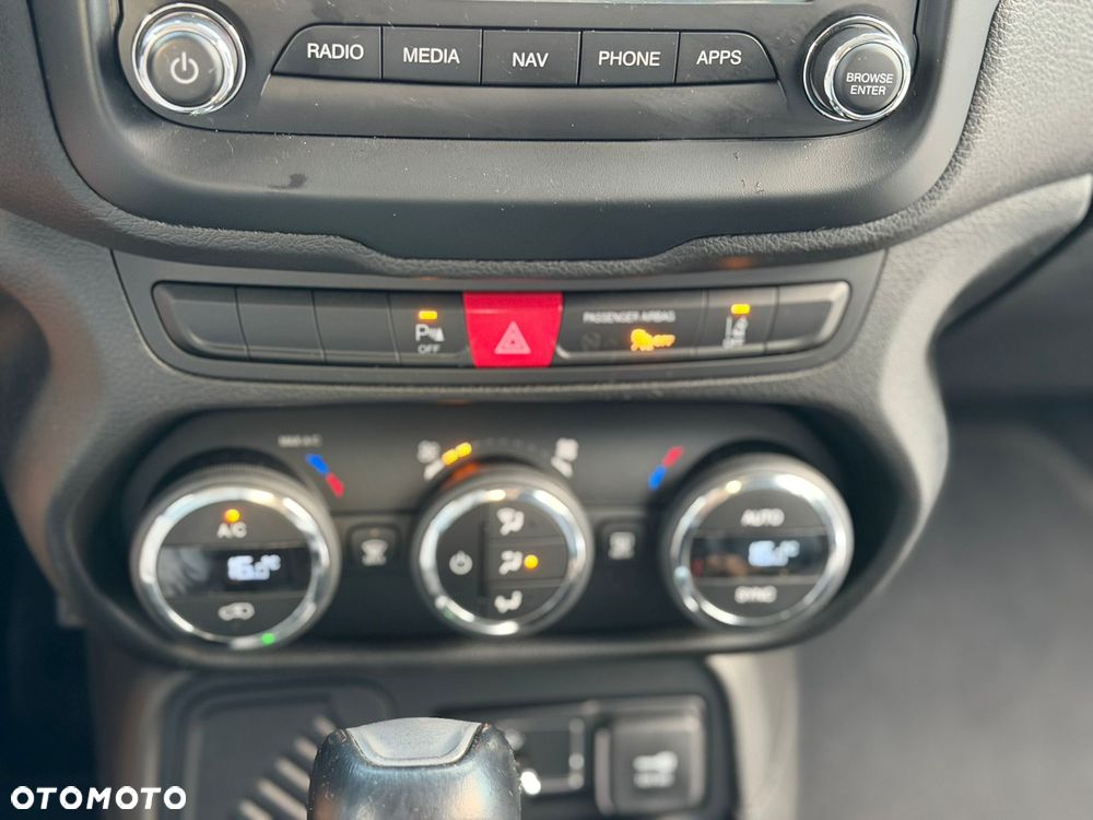 Jeep Renegade 1.6 MultiJet DSG Limited - 15