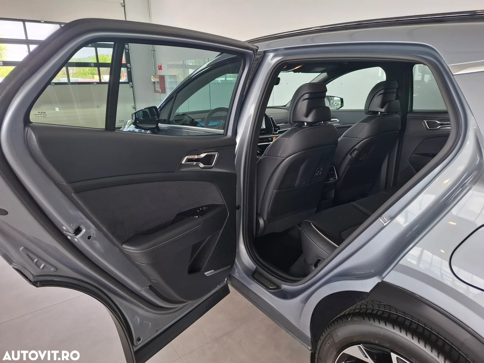 Kia Sportage 1.6 T-GDI 7DCT HP 4x2 GT Line - 38