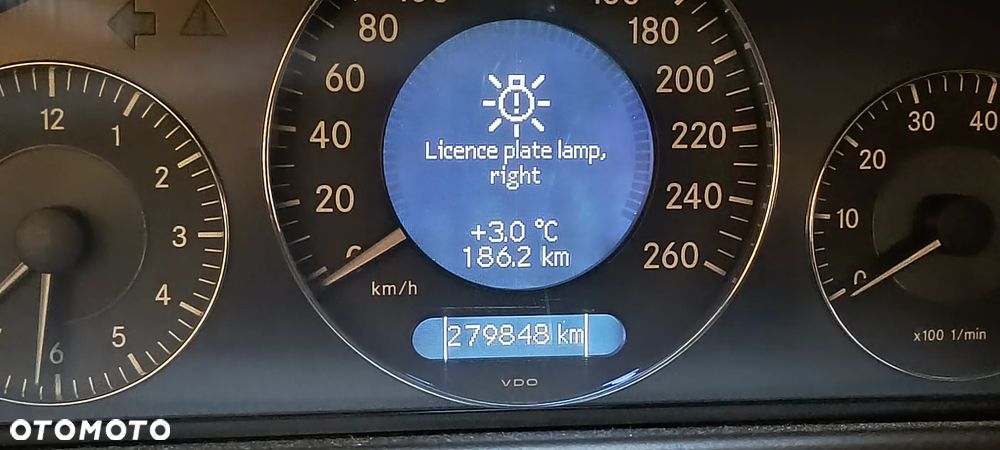 Mercedes-Benz CLK - 24