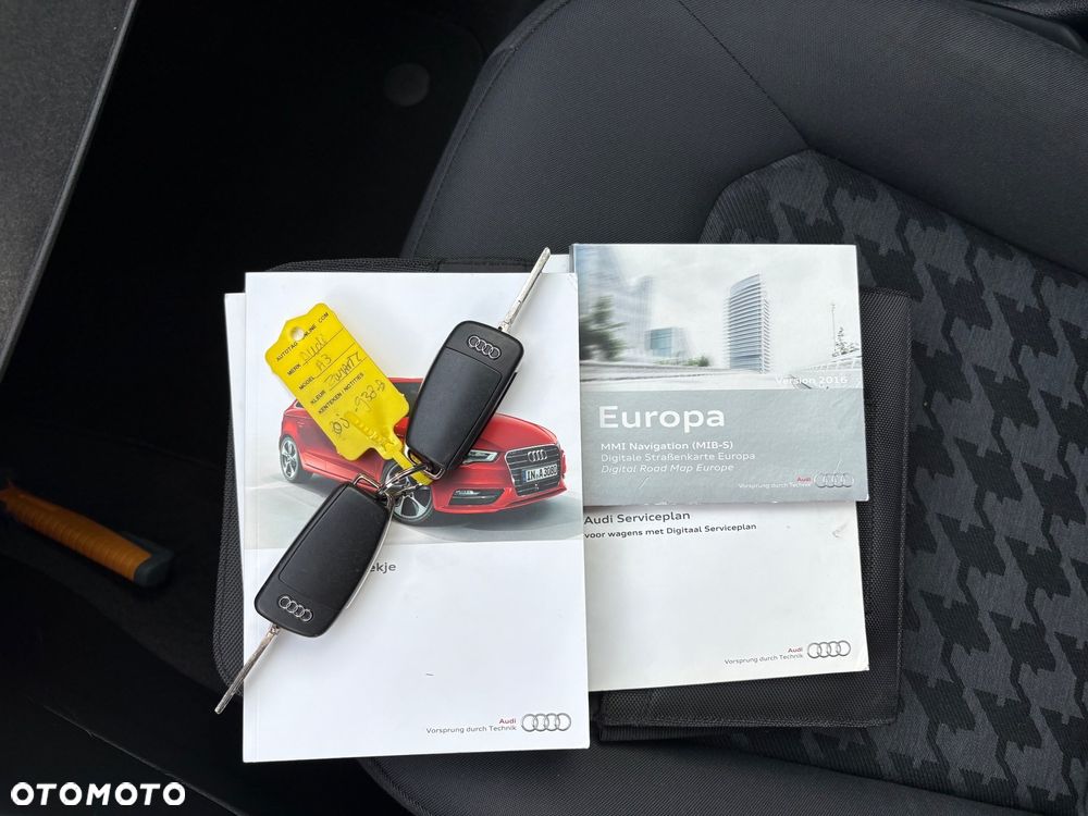 Audi A3 Sportback 1.6 TDI (clean diesel) S line Sportpaket - 32