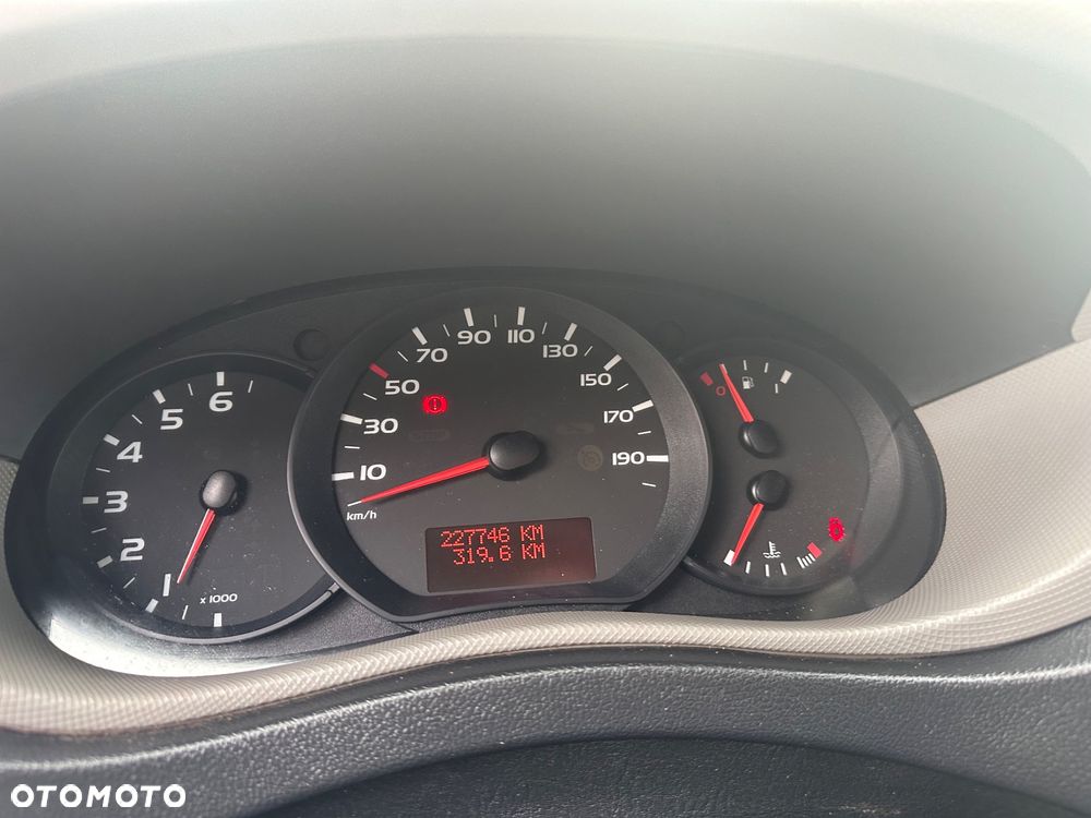 Renault Master 2.3dci 125ps 2012r L2H2 klima hak 2500kg - 17