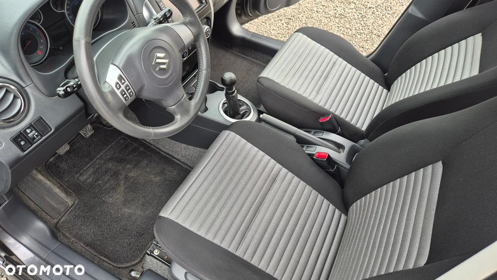 Suzuki SX4 1.6 VVT Streetline 4x2 Club - 14