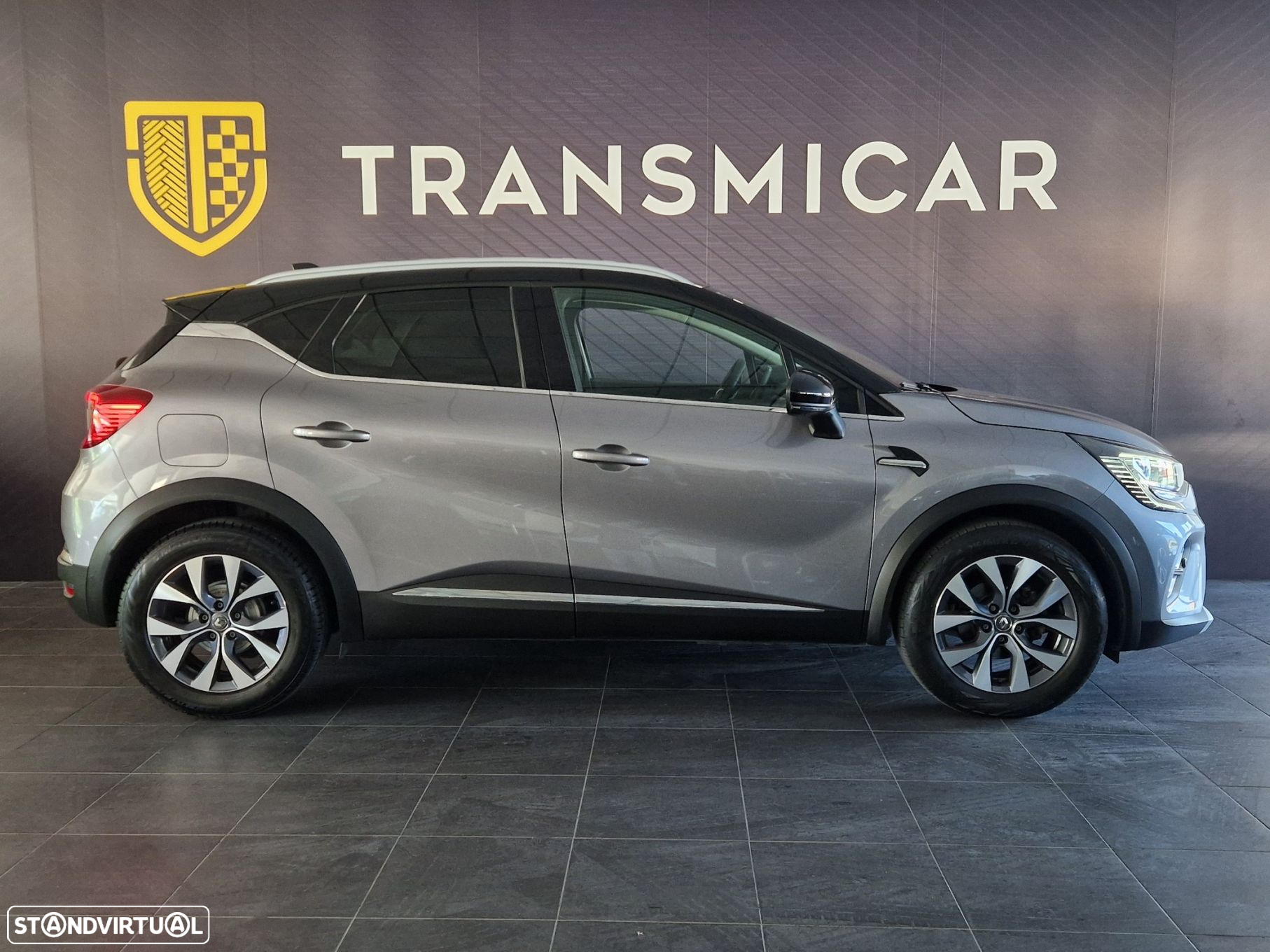 Renault Captur 1.0 TCe Exclusive - 4