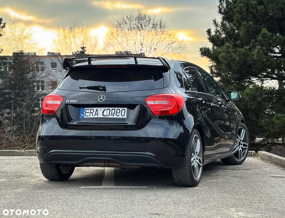 Mercedes-Benz Klasa A 180 (BlueEFFICIENCY) - 5