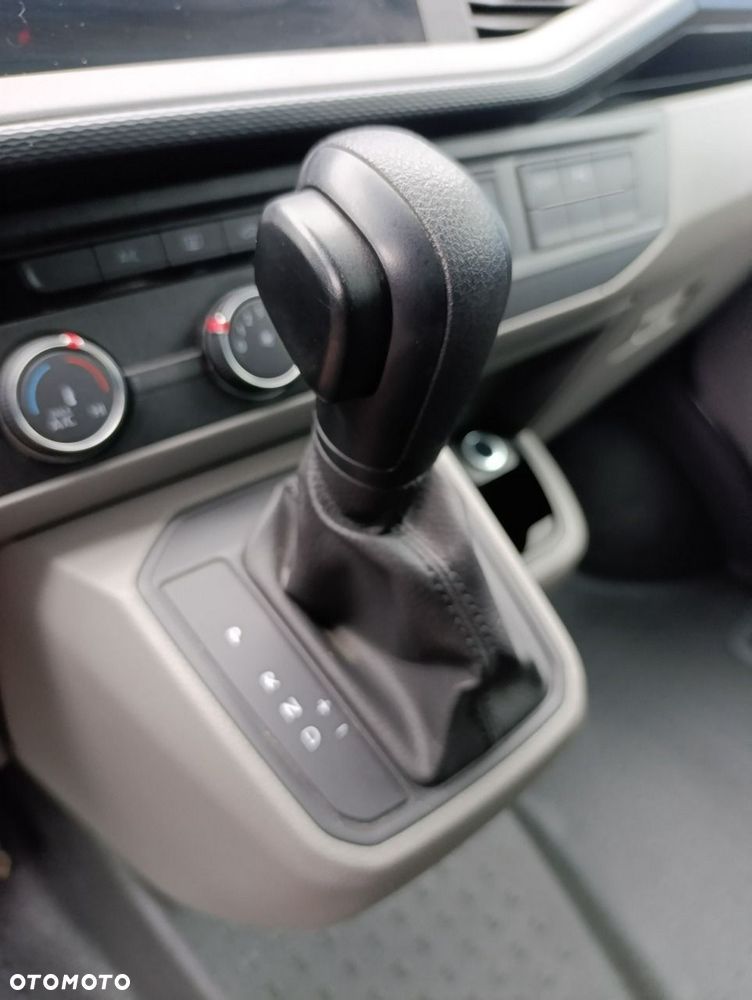 Volkswagen Transporter - 35