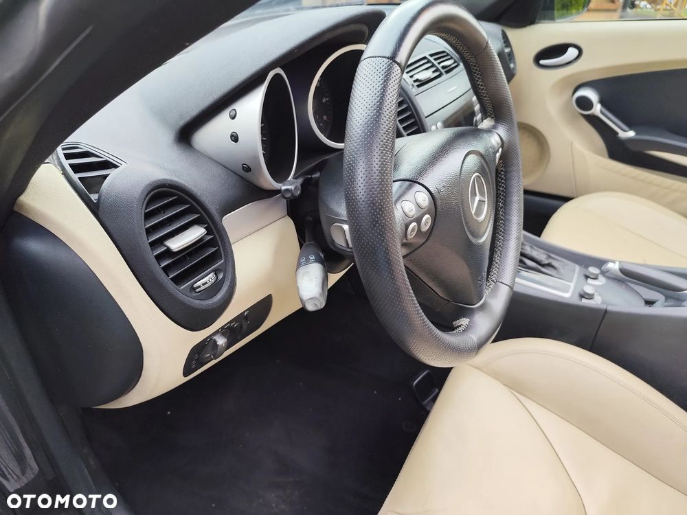 Mercedes-Benz SLK 350 7G-TRONIC - 11