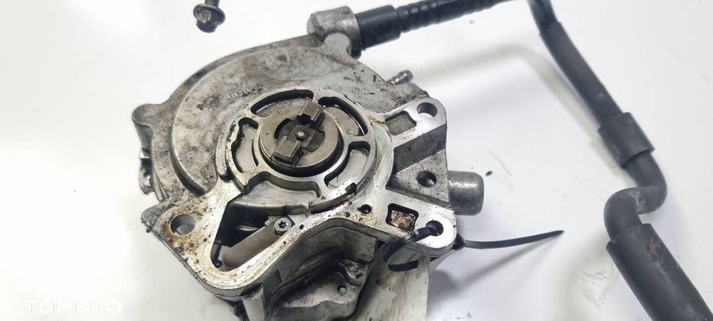 POMPA VACUM VOLKSWAGEN TOUAREG I - 3