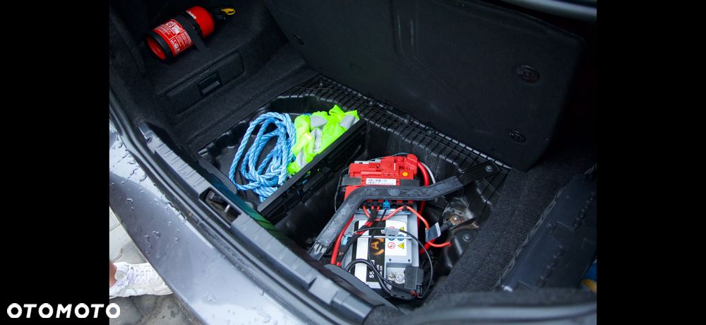BMW Seria 1 120d DPF - 11