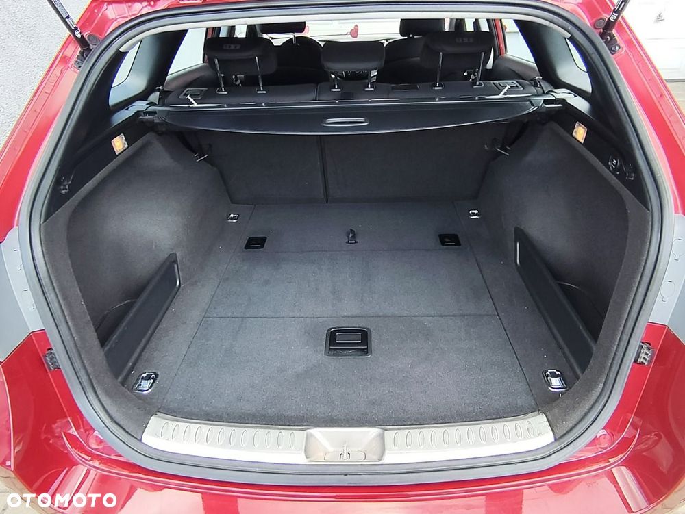 Hyundai i40 i40cw 1.7 CRDi Fifa World Cup Edition - 26