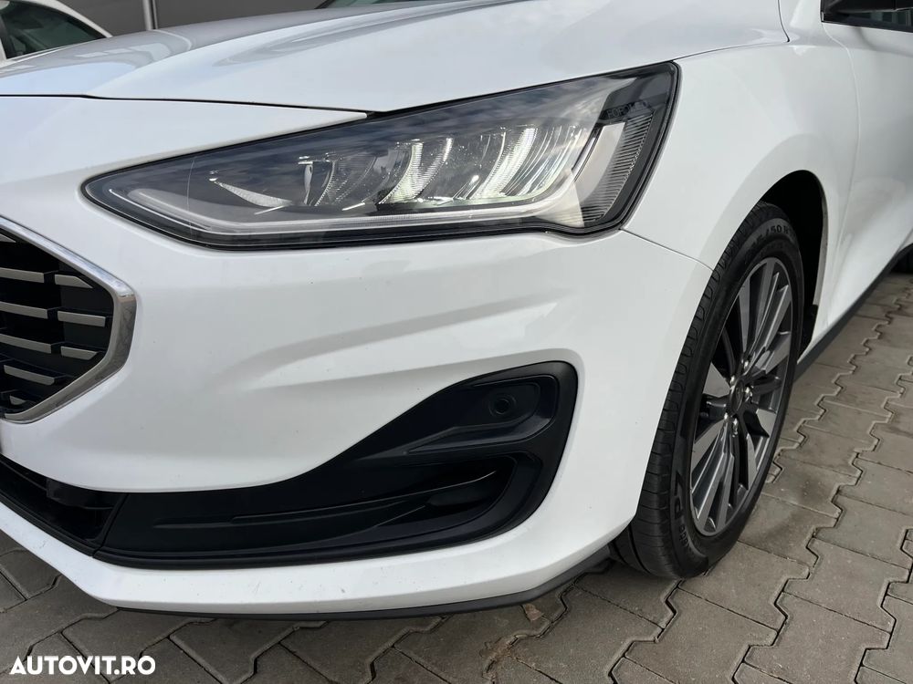 Ford Focus 1.5 EcoBlue Start-Stopp-System Aut. TITANIUM X - 38