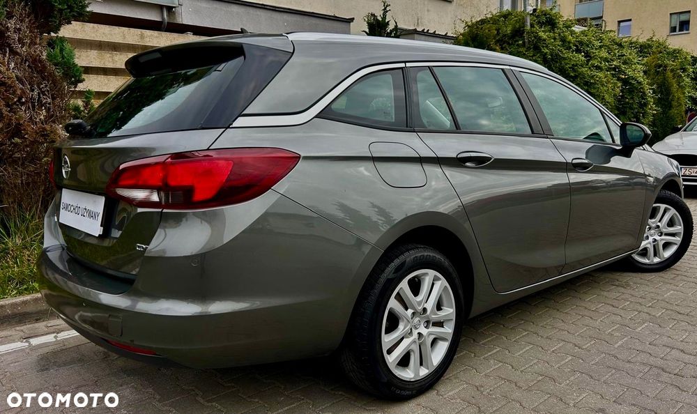 Opel Astra 1.6 D (CDTI) Automatik Innovation - 3