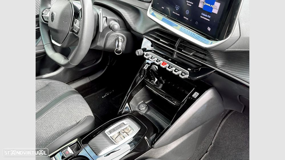 Peugeot 2008 1.2 Hybrid Allure e-DCS6 - 21