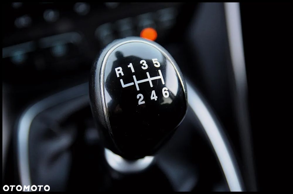 Ford Kuga - 38