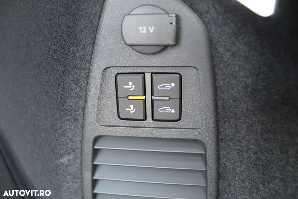 Volkswagen Touareg 3.0 V6 TDI SCR 4Motion Automatik Elegance - 2