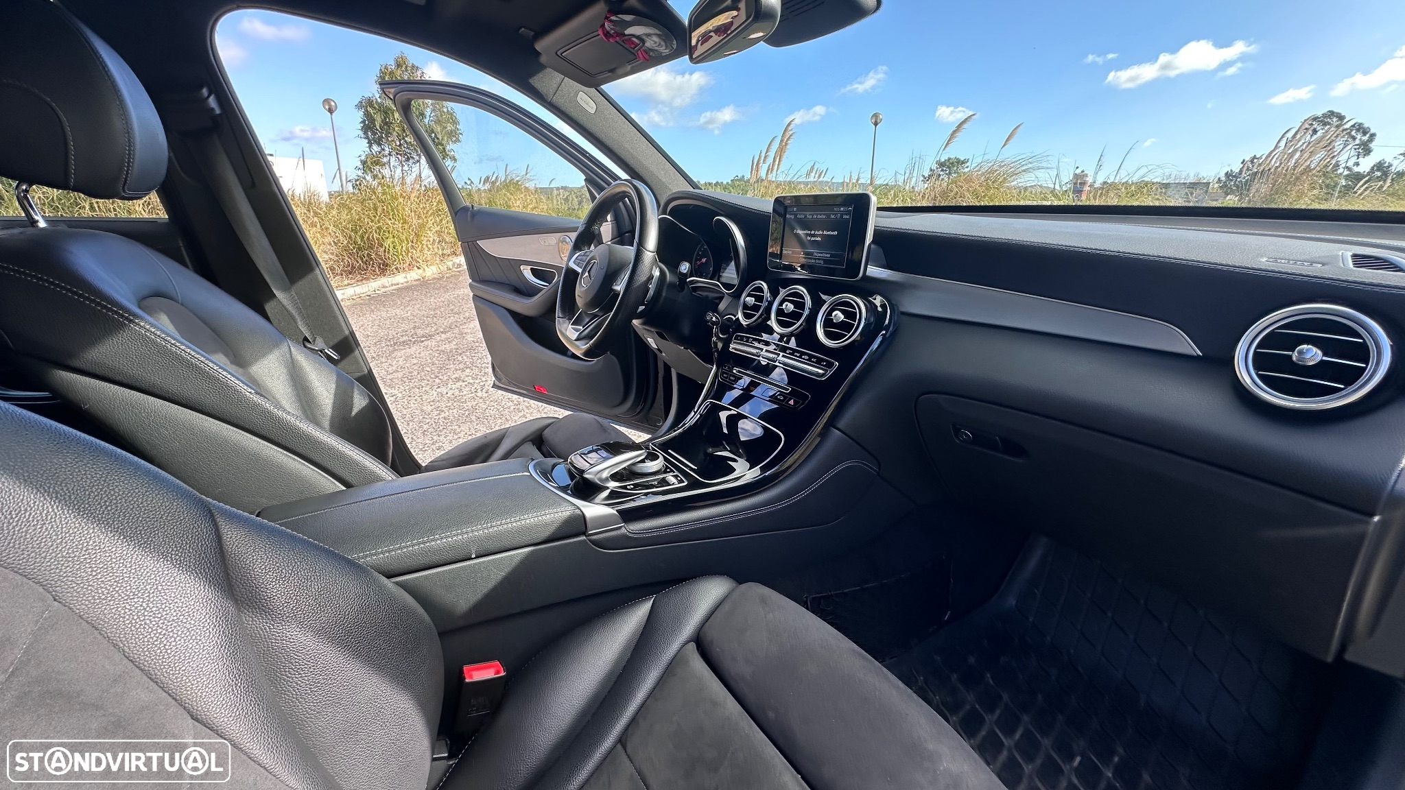 Mercedes-Benz GLC 250 d Coupe 4Matic 9G-TRONIC AMG Line - 14