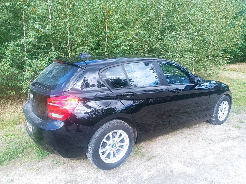 BMW Seria 1 114i - 35