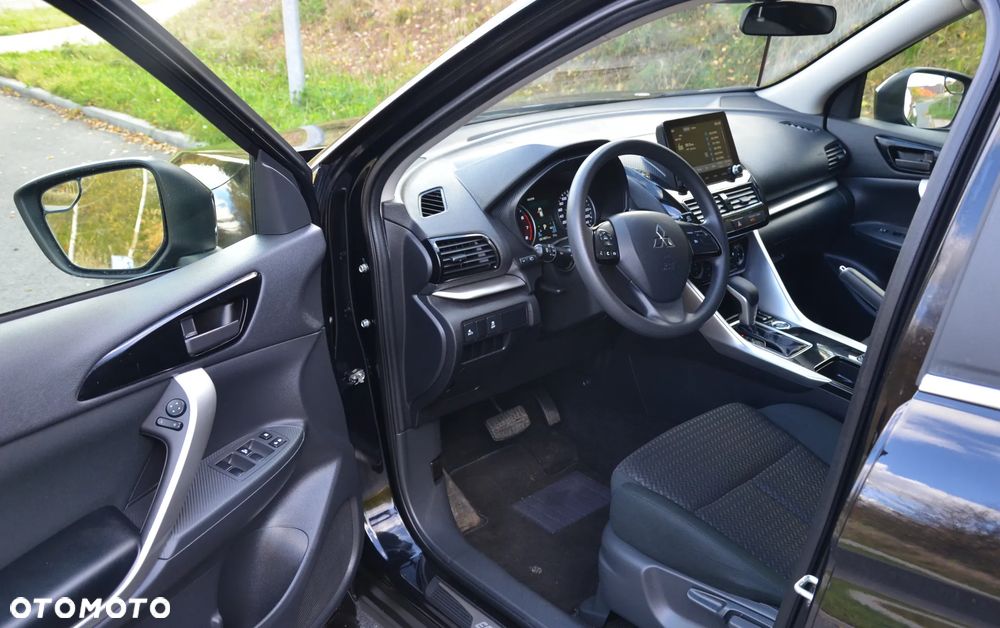 Mitsubishi Eclipse Cross - 16