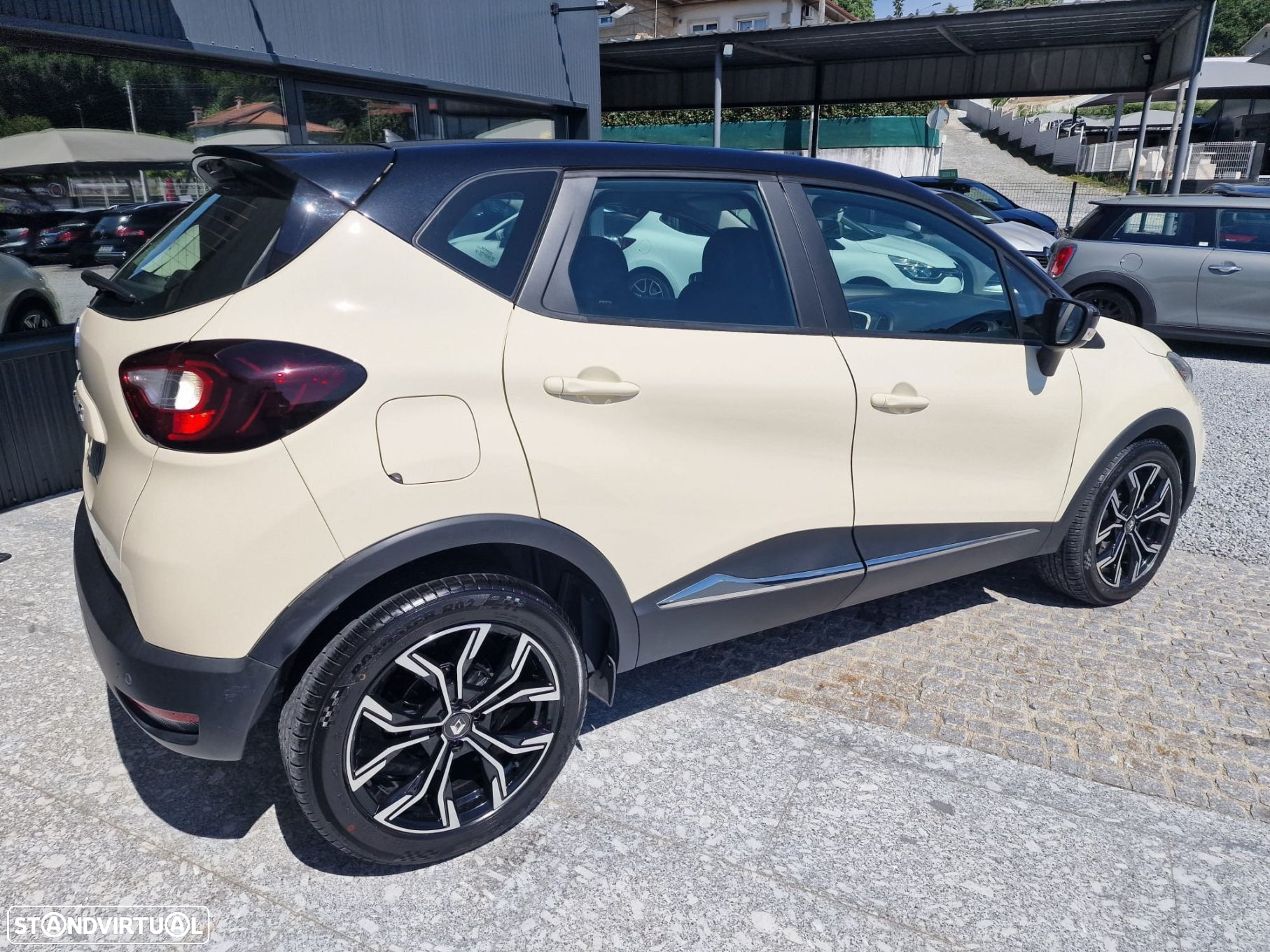 Renault Captur 1.5 dCi Exclusive - 8