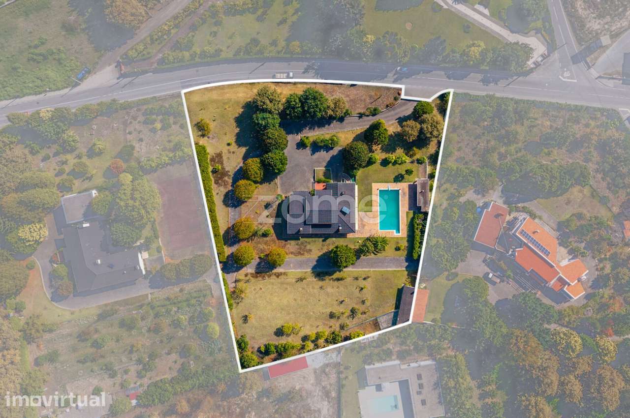 Moradia T3 com piscina a 10 minutos do centro de Guimarães - Grande imagem: 4/24