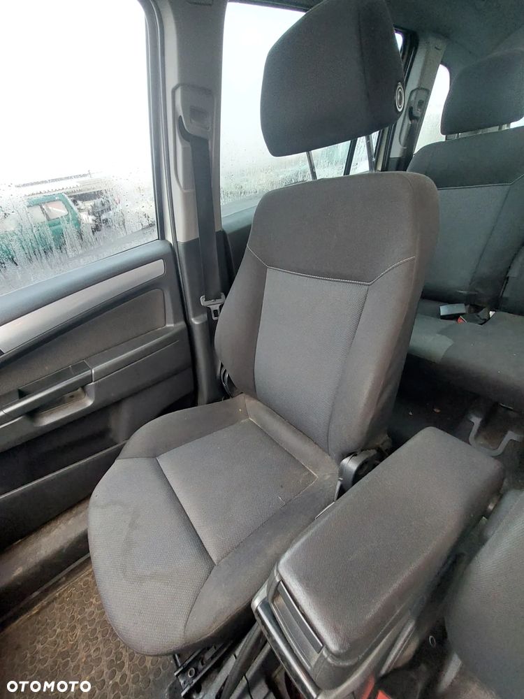 OPEL ZAFIRA B II FOTEL LEWY KIEROWCY PRAWY PASAŻERA PRZEDNI PRZÓD 62/11 - 2