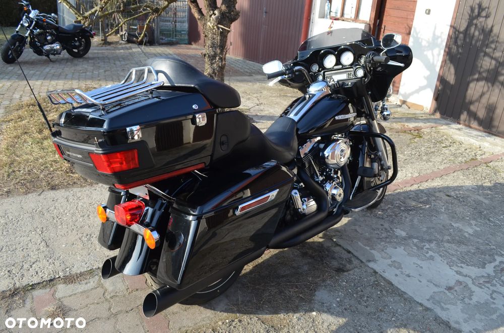 Harley-Davidson Touring Street Glide - 14