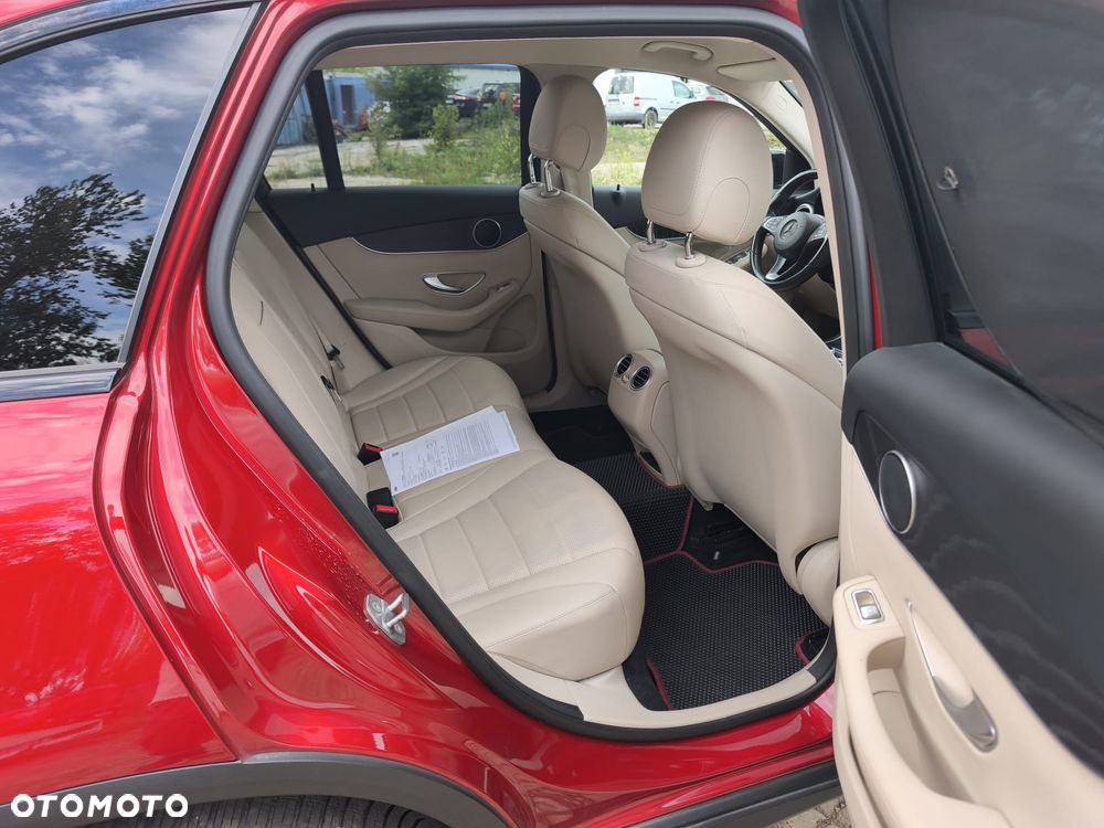 Mercedes-Benz GLC - 16