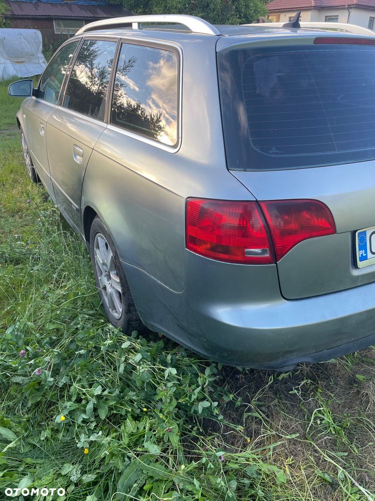 Audi A4 Avant - 4