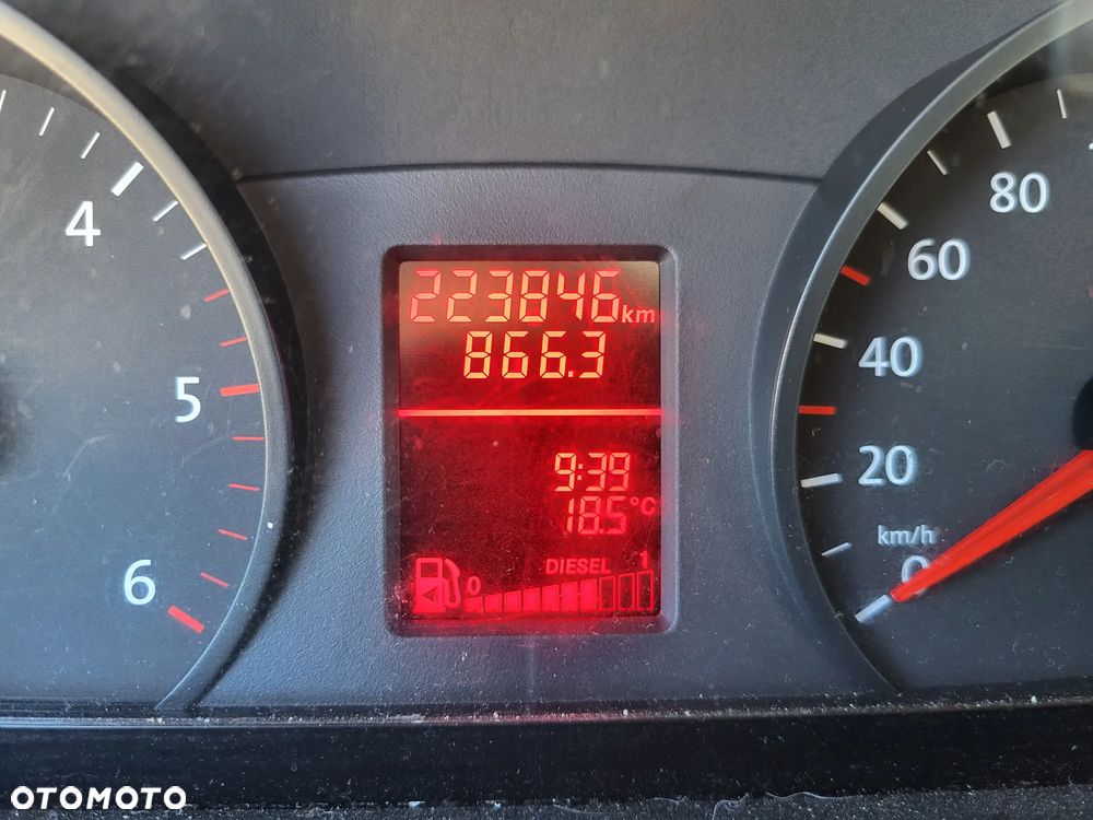 Volkswagen Crafter - 11