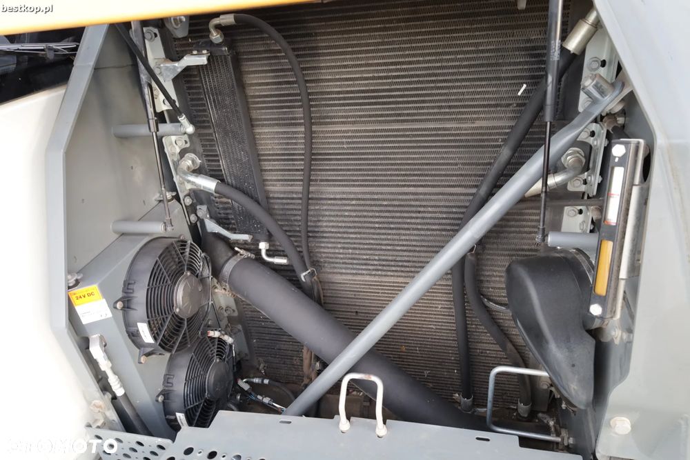 Liebherr L566 XPower - 33