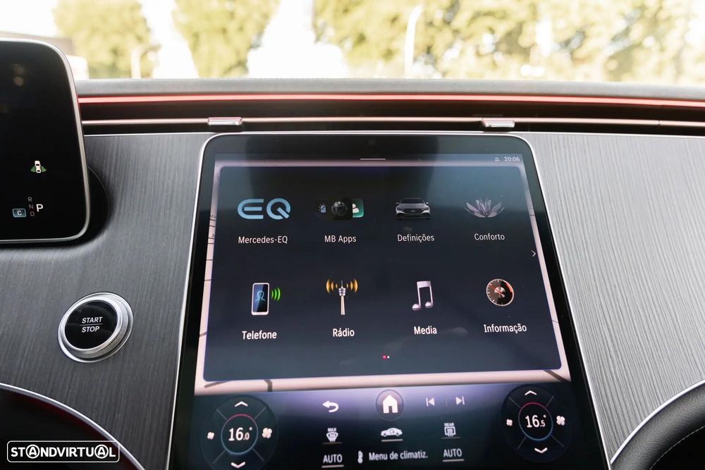 Mercedes-Benz EQE 300 Electric Art - 30