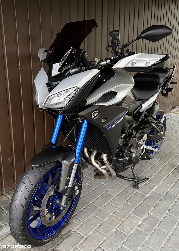Yamaha MT - 8