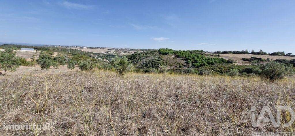 Terreno em Abitureiras de 17600,00 m2 - Grande imagem: 5/25