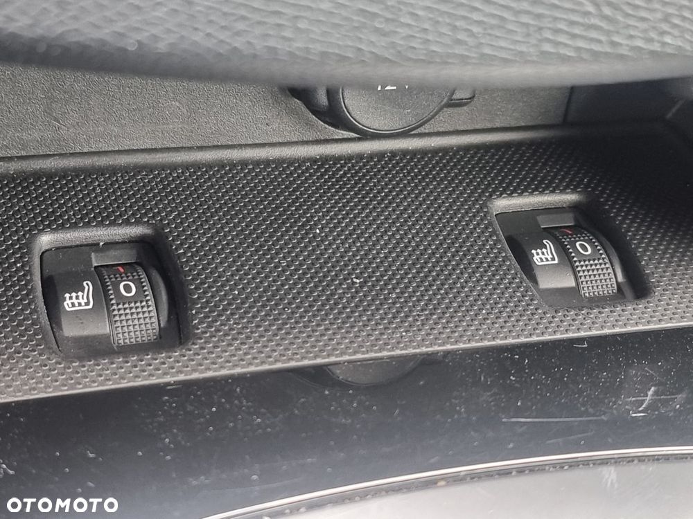 Peugeot 308 1.2 PureTech Active Pack S&S - 28