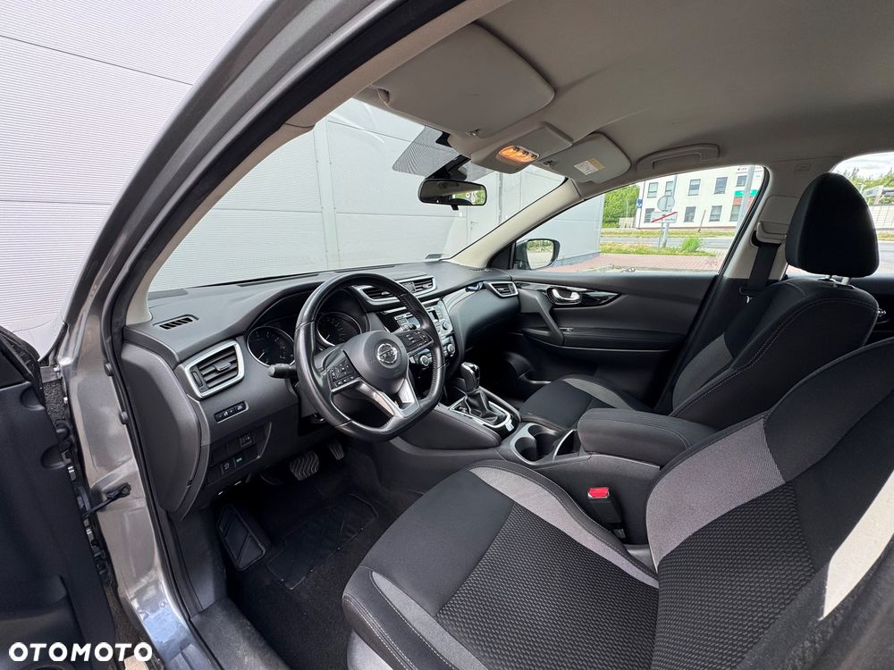 Nissan Qashqai 1.2 DIG-T N-Connecta Xtronic - 6