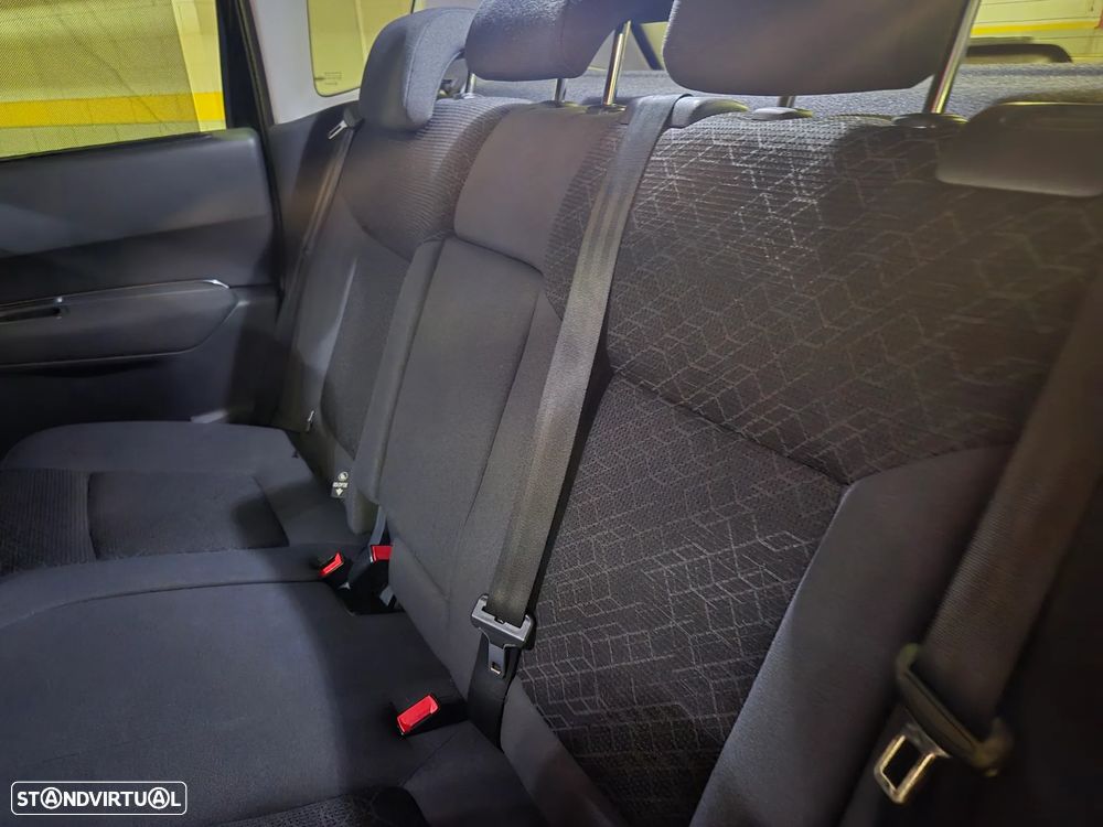 Peugeot 3008 1.6 BlueHDi Style - 29