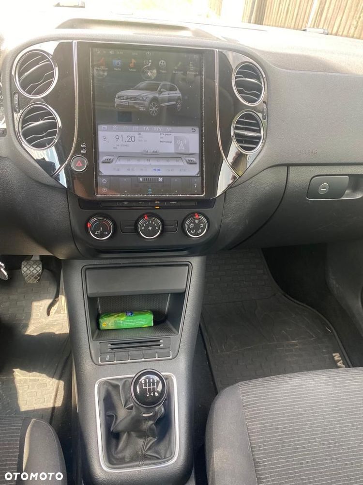 Volkswagen Tiguan - 9