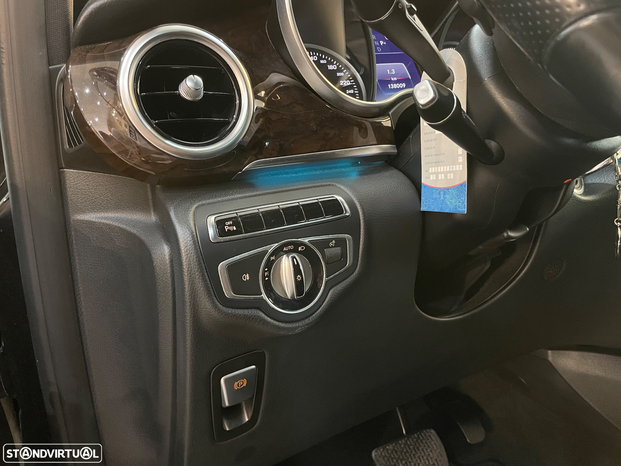 Mercedes-Benz V 220 d Exclusive Aut. - 22