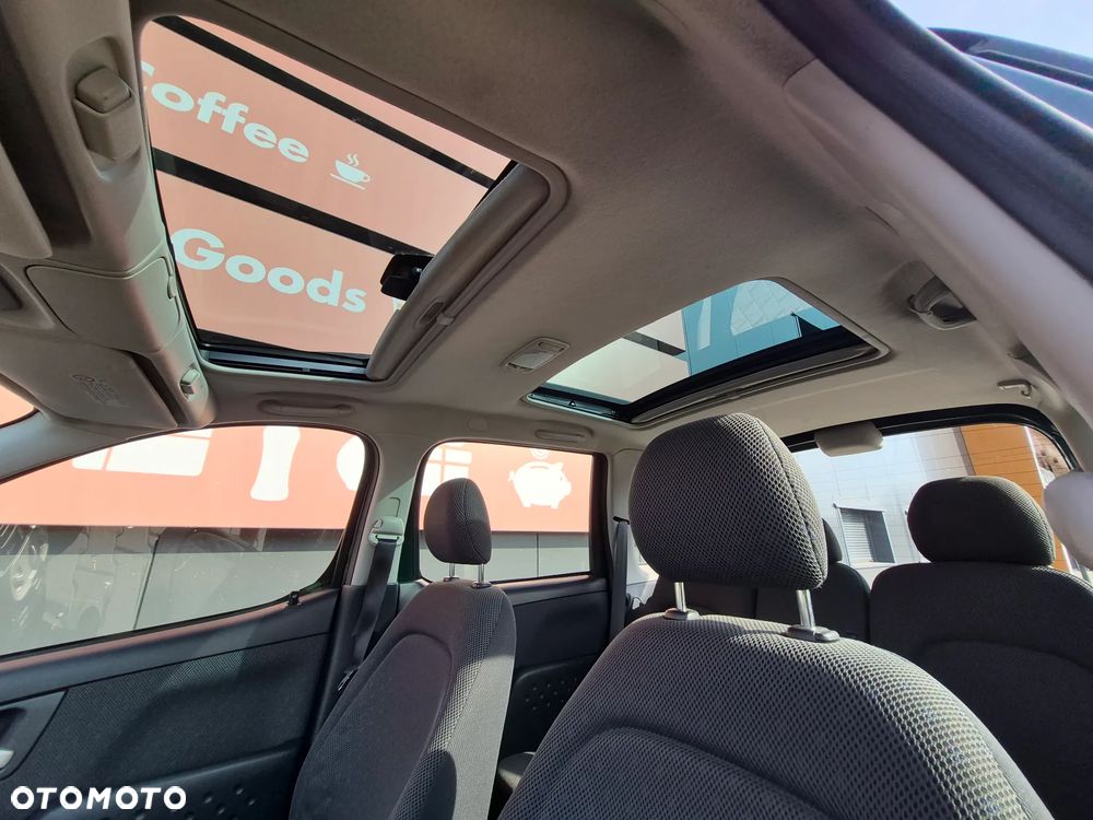 Toyota Yaris Verso - 10