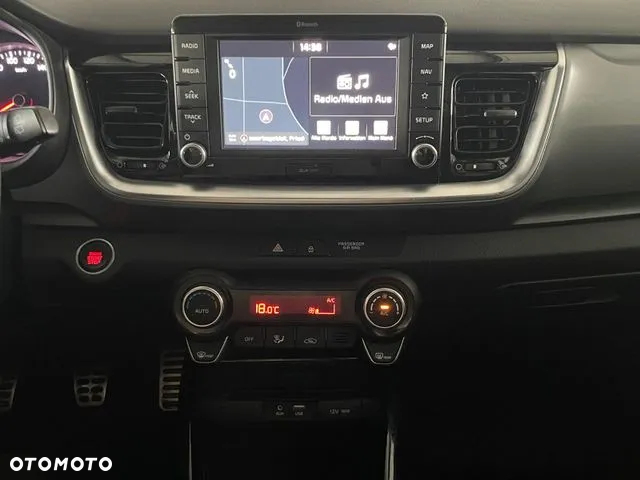 Kia Stonic 1.6 CRDi Platinum Edition - 11