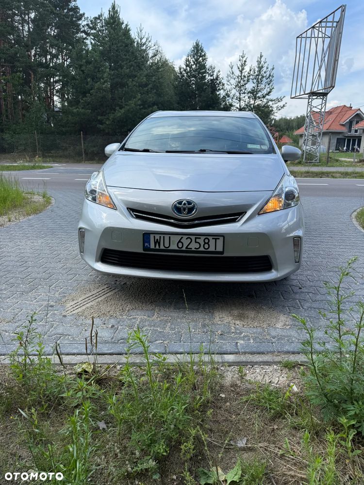 Toyota Prius+ (Hybrid) - 2