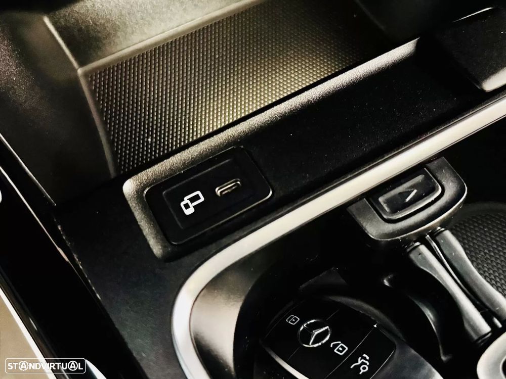 Mercedes-Benz CLA 180 d Shooting Brake Progressive - 38