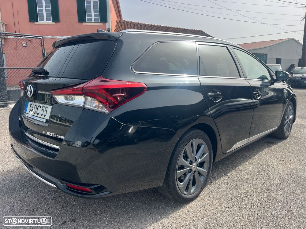 Toyota Auris Touring Sports 1.8 HSD Sport+Skyview +Navi - 29