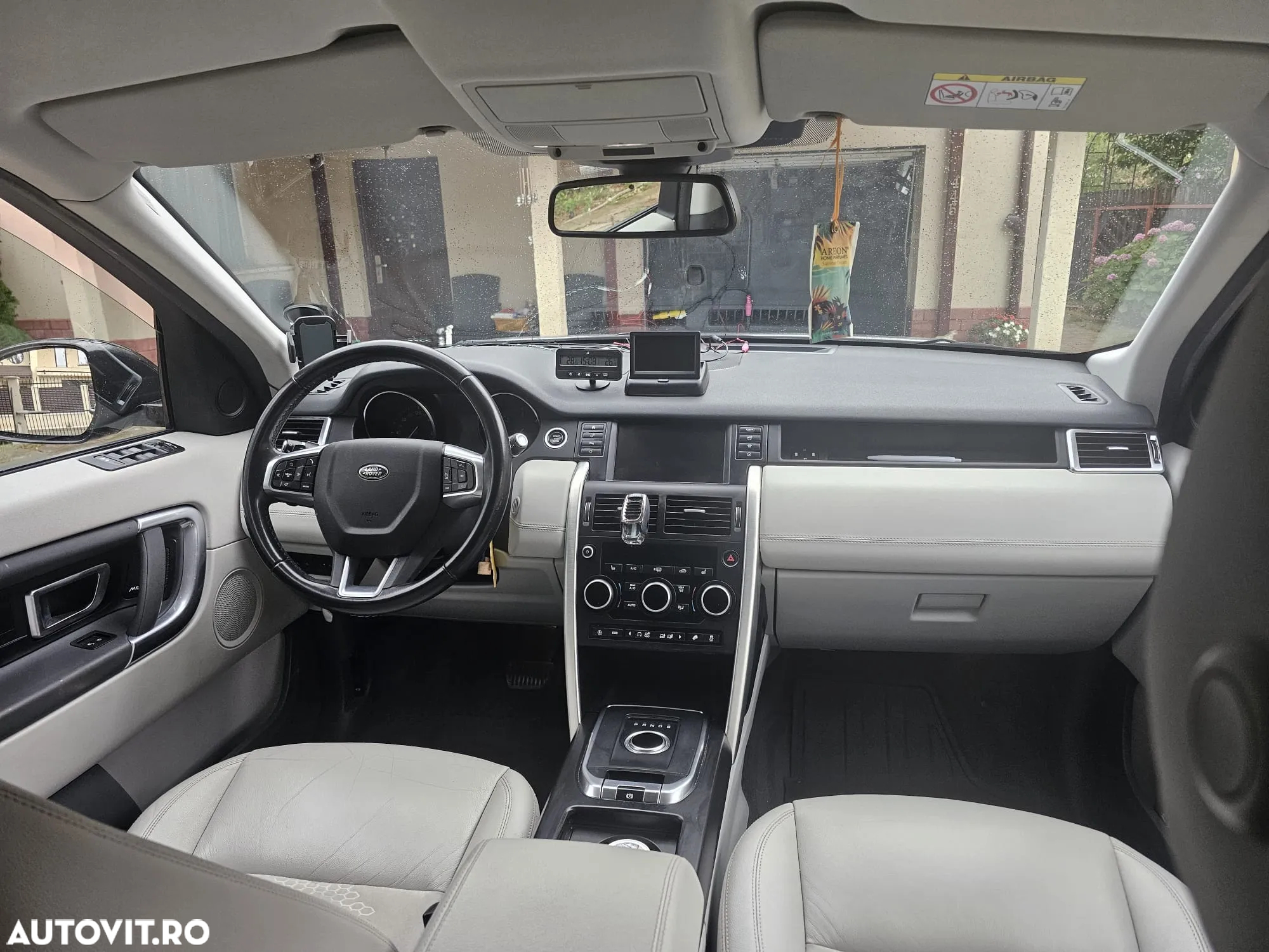 Land Rover Discovery - 14