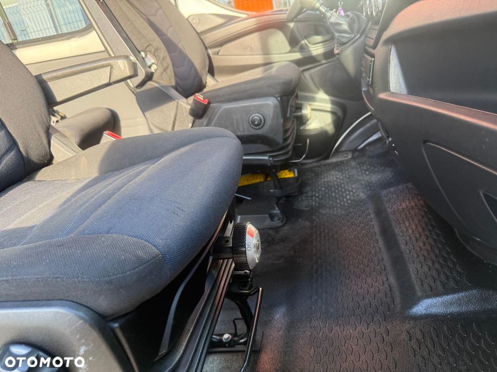 Iveco Daily 35S180,3.0 180KM, L2H2, Brygadówka 5os. , Zadbany - 24