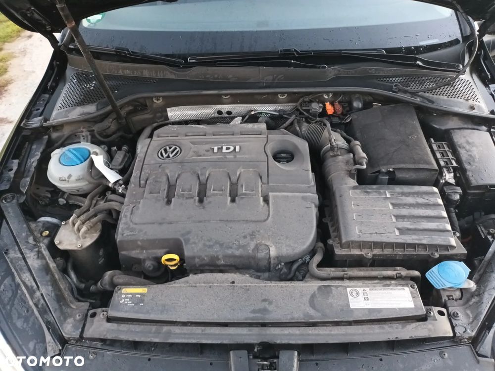 Volkswagen Golf 2.0 BlueTDI DSG Comfortline - 30