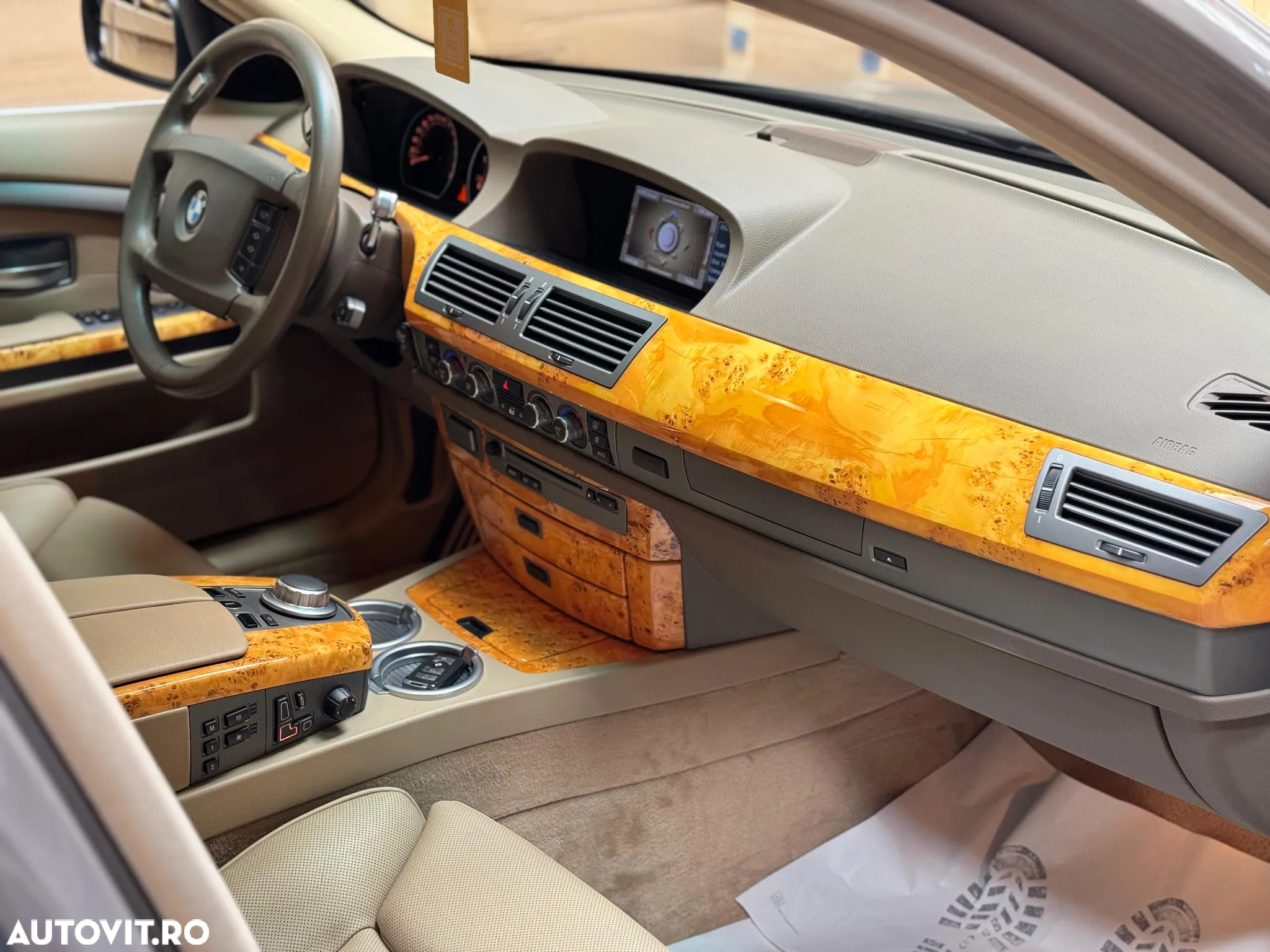 BMW Seria 7 745d - 15