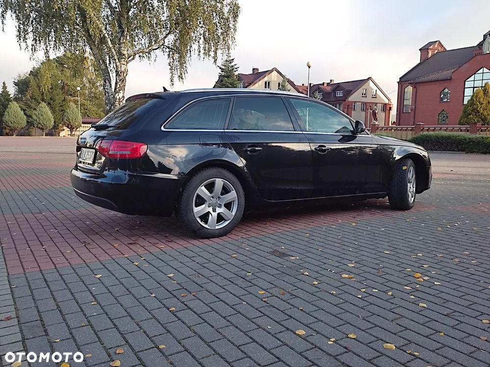 Audi A4 Avant - 4
