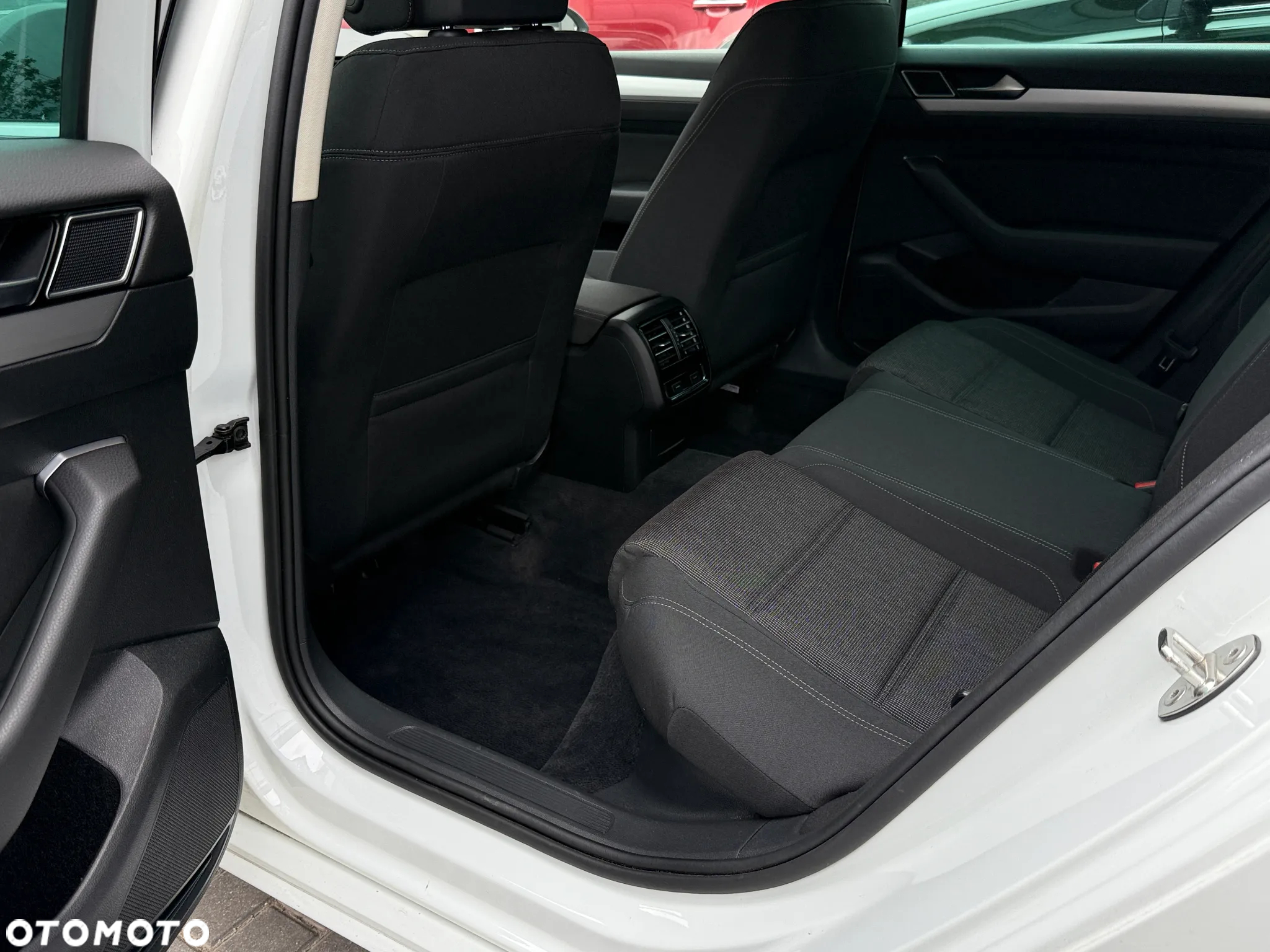 Volkswagen Passat 1.8 TSI BMT Comfortline - 22