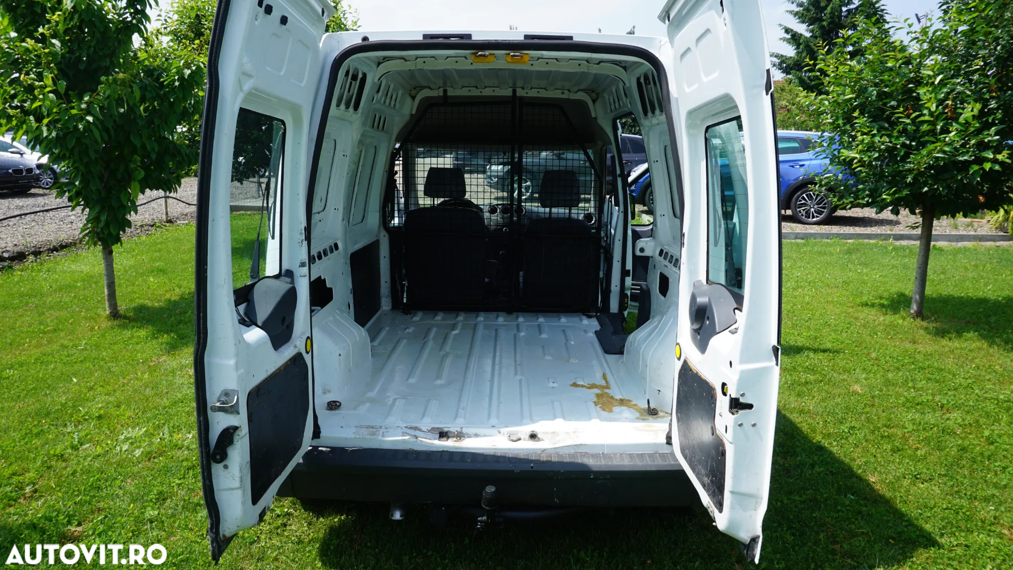 Ford Transit Connect - 10